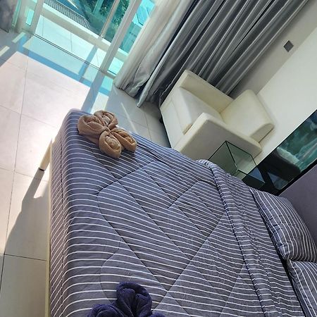 City Center Residentes Ccr Pattaya Y Kültér fotó